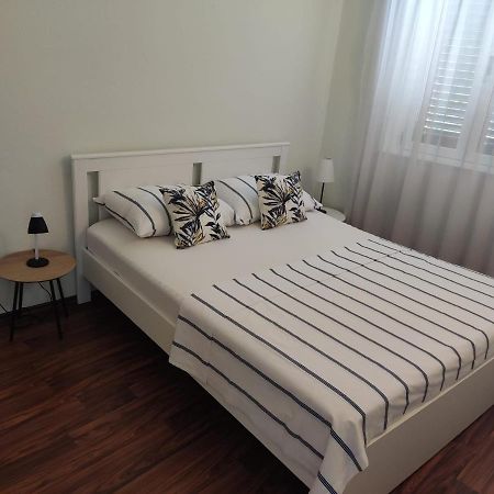 Apartment Dalma Подгора Екстериор снимка