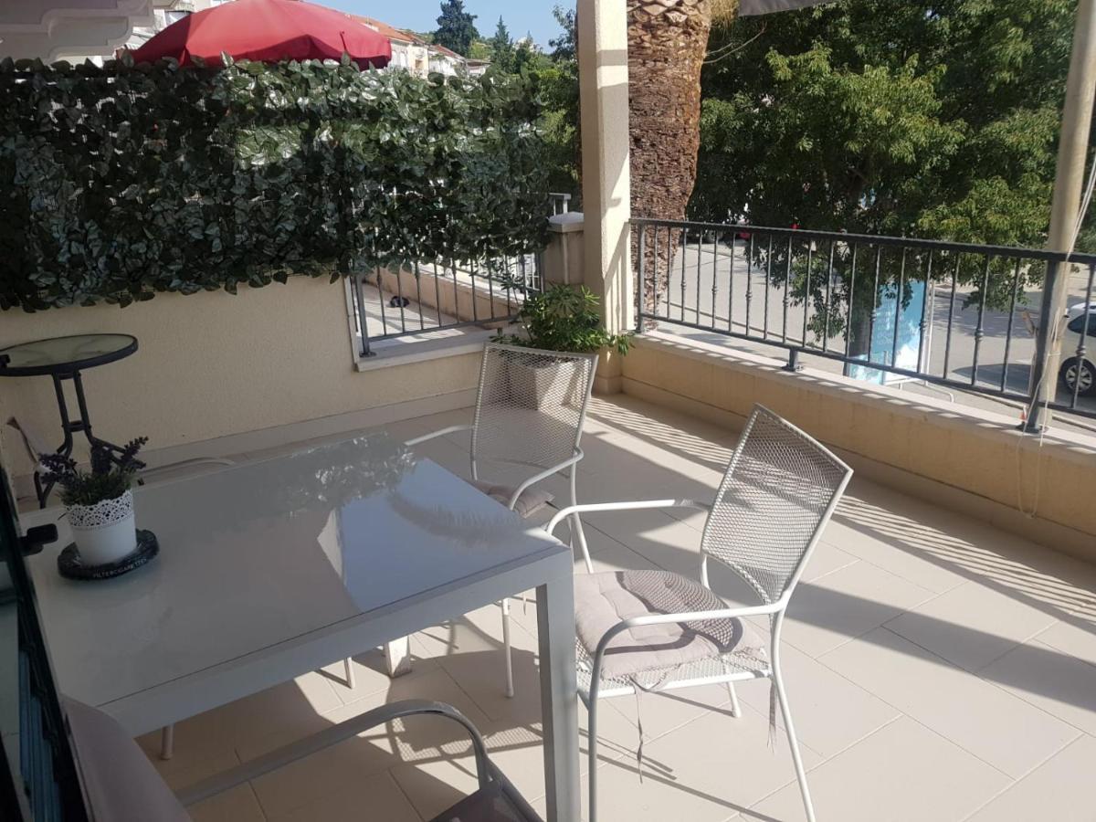 Apartment Dalma Подгора Екстериор снимка