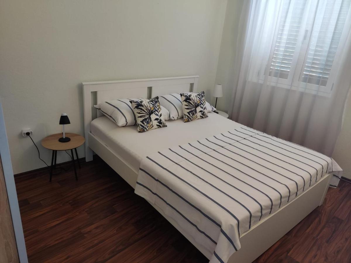Apartment Dalma Подгора Екстериор снимка